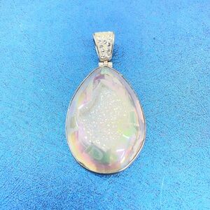 Lustrous silver and Cream Teardrop pendant